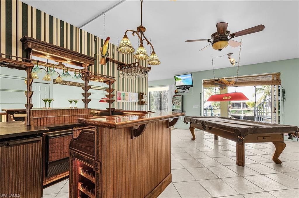 2123 Davis BLVD-18
