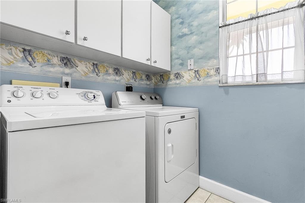 2123 Davis BLVD-15