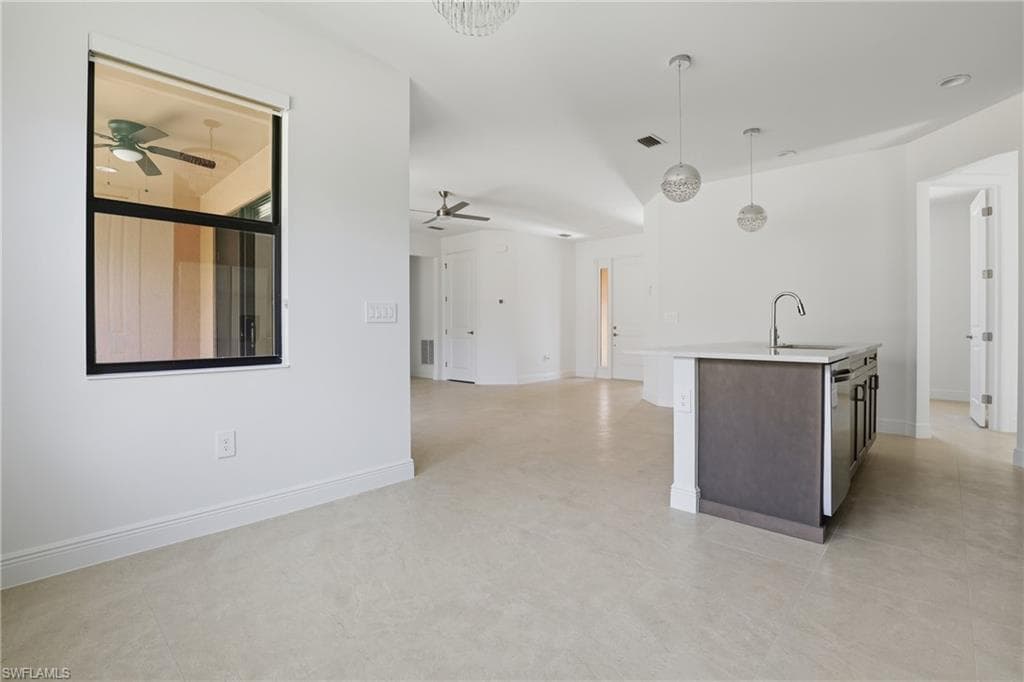 2167 Della DR-15