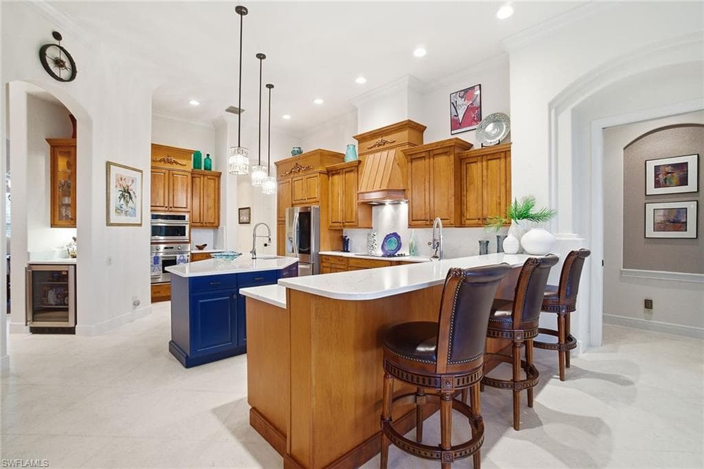 6891 Lakewood Isle DR-2