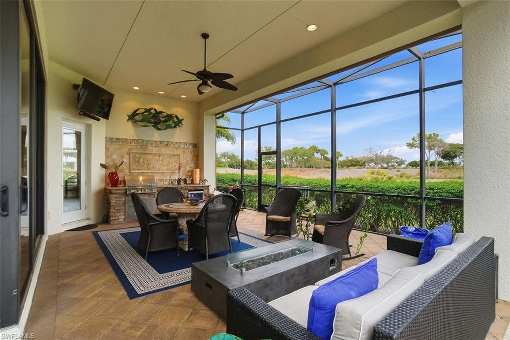 6891 Lakewood Isle DR-24