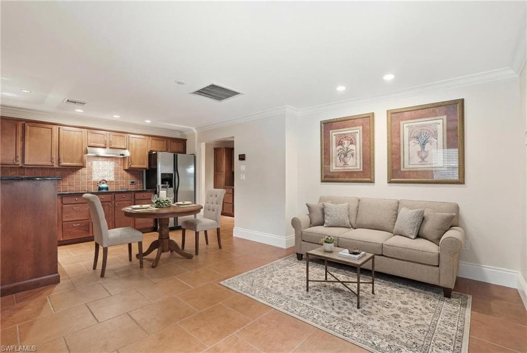 12201 Caisson LN-23