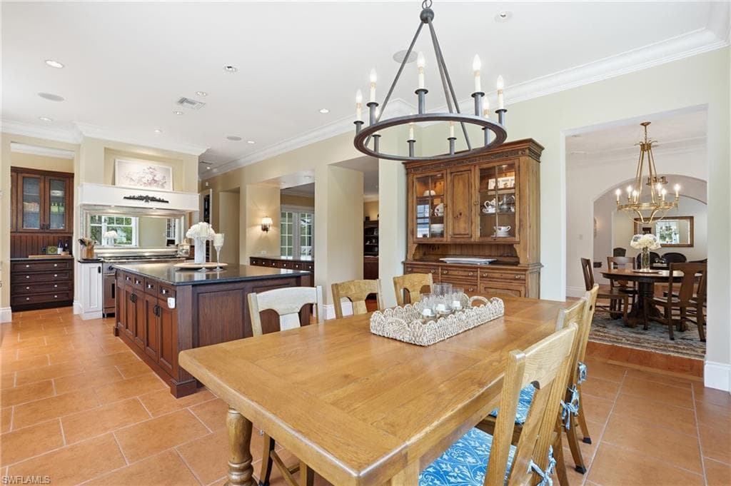 12201 Caisson LN-19