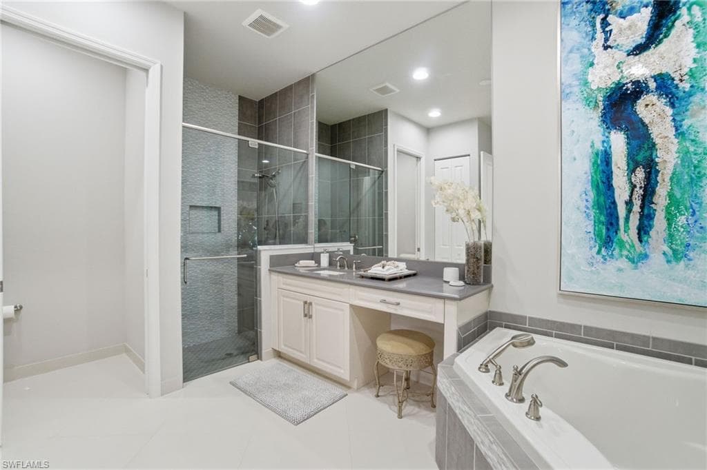 4318 Aurora ST-27
