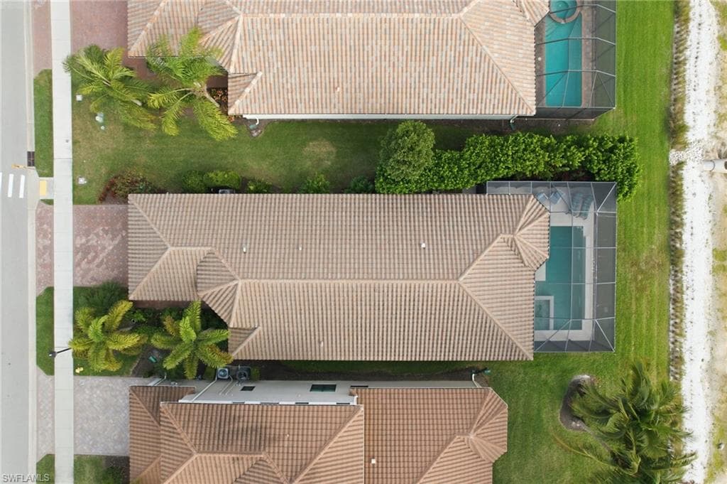 4318 Aurora ST-36