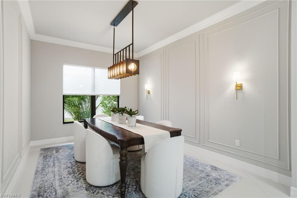 4318 Aurora ST-20