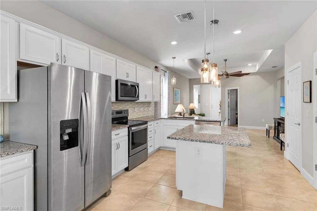 9594 Bexley DR-16
