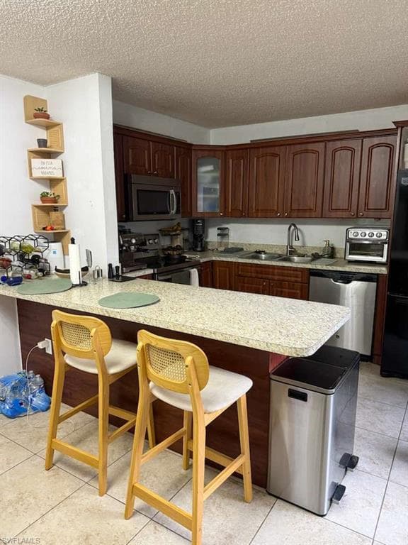 5236 Cedarbend DR 3-4