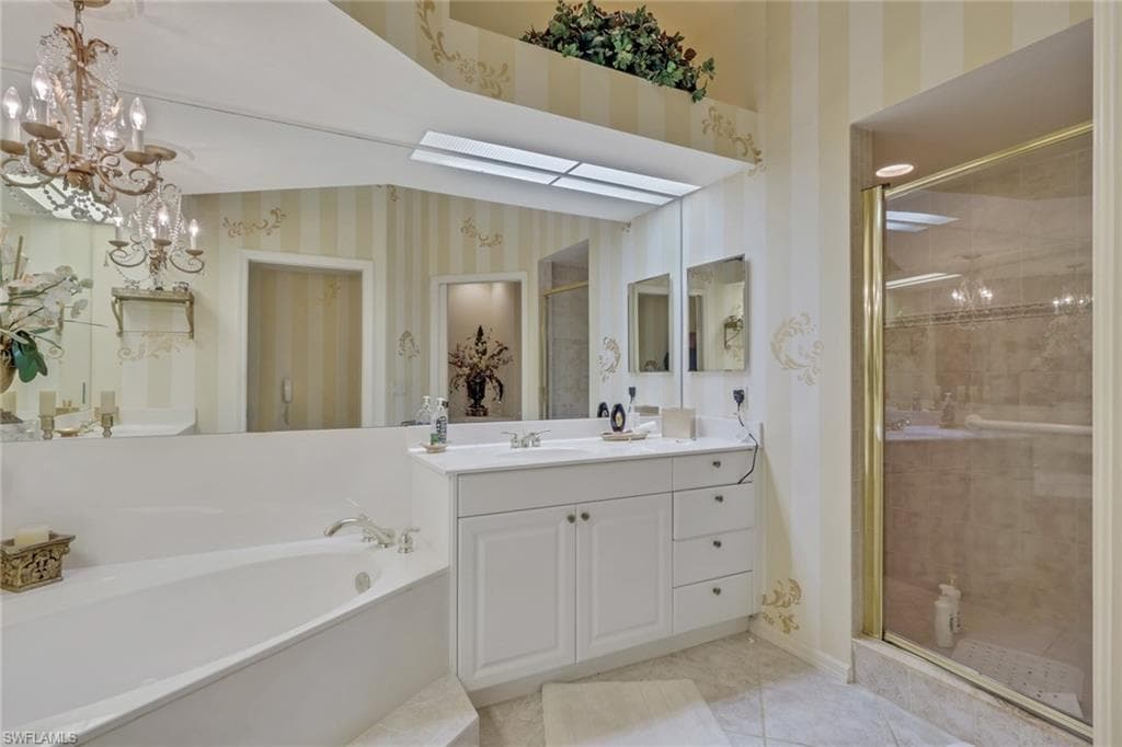 10801 Crooked River RD 203-23