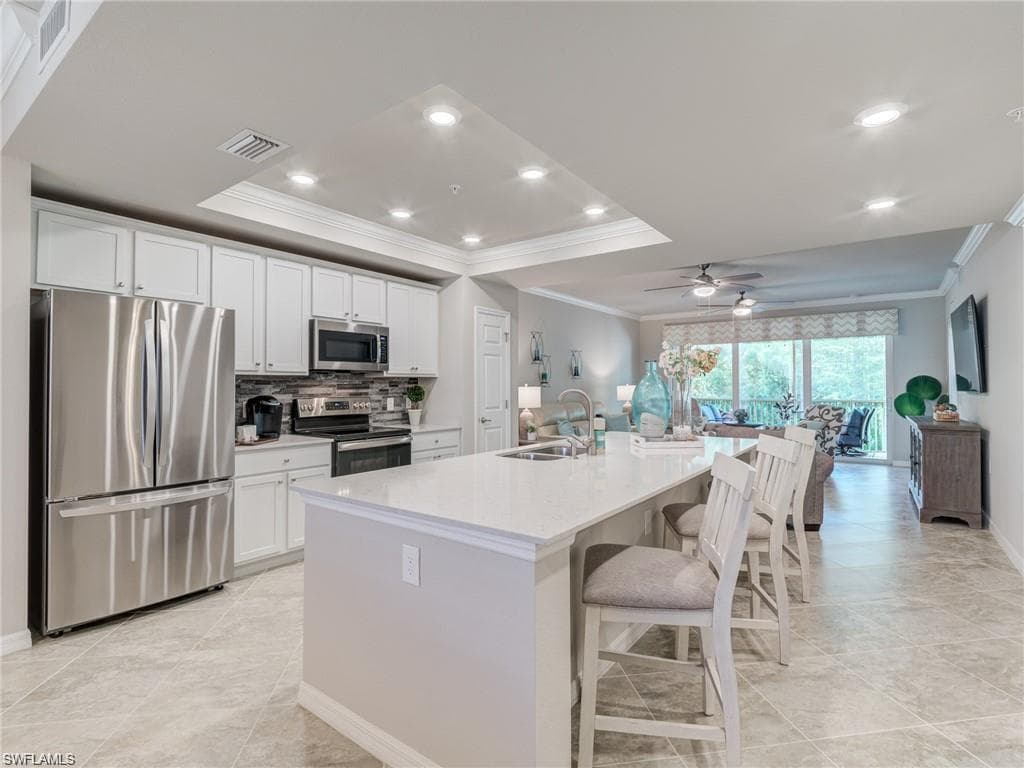 10711 Palazzo WAY 203-6