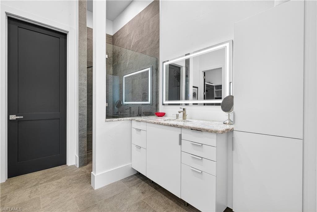 12289 Alamansa LN-20