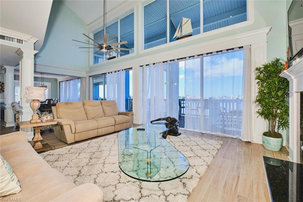 950 San Carlos DR-14