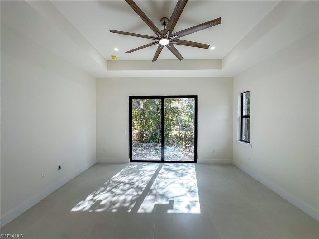 2464 Florida AVE-32