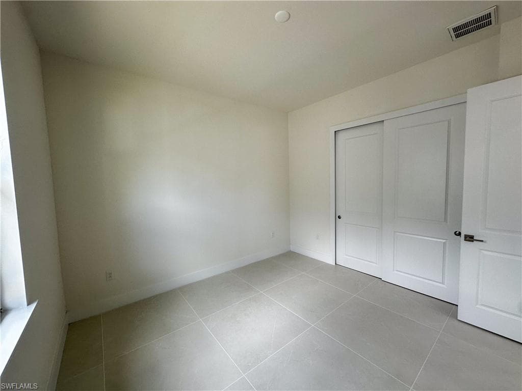 2464 Florida AVE-9
