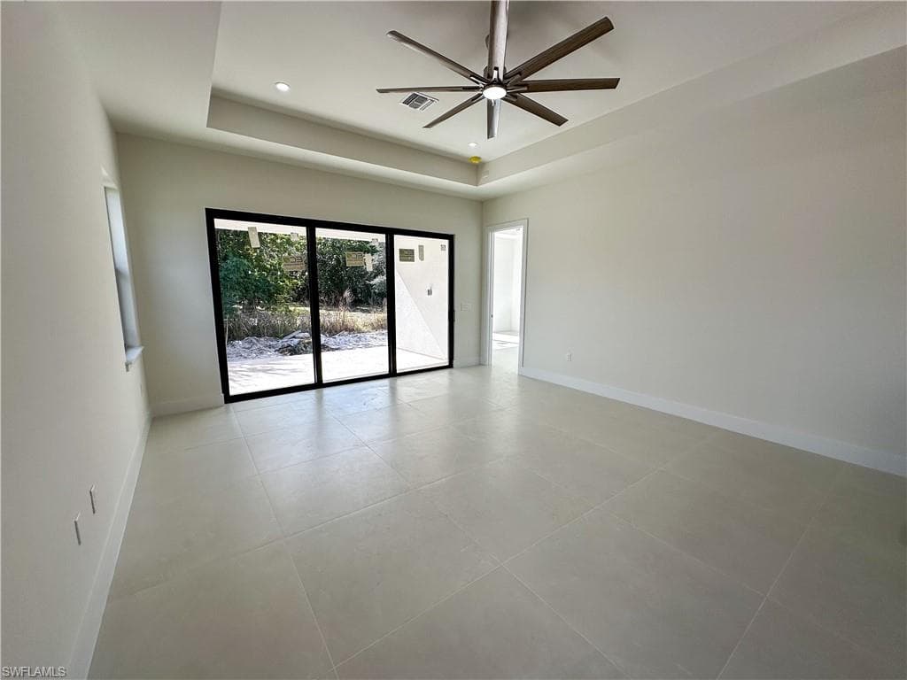 2480 Florida AVE-16