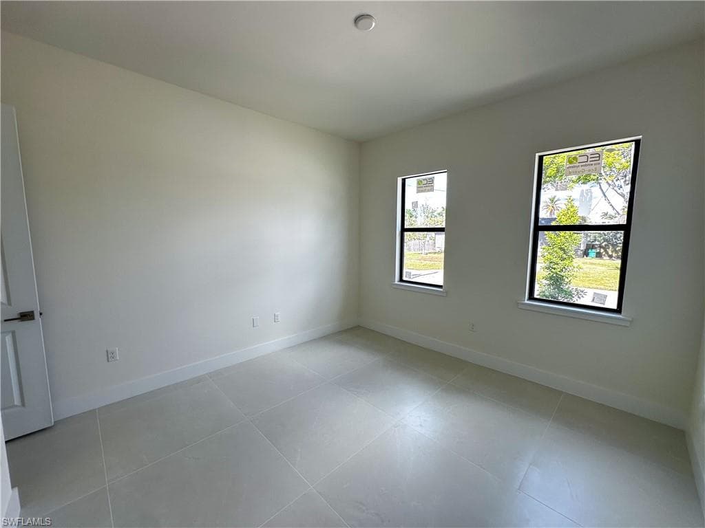 2480 Florida AVE-34