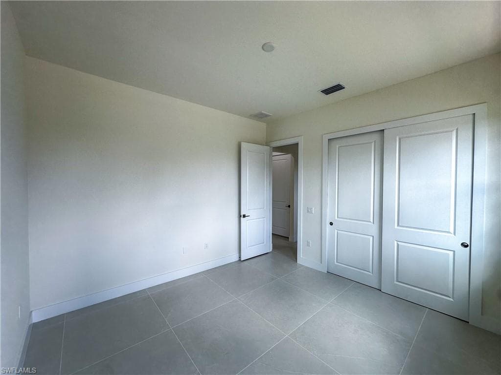 2480 Florida AVE-31
