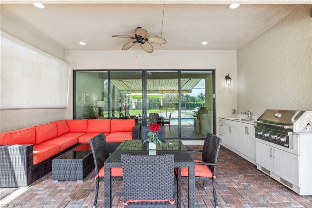 4360 Aurora ST-13