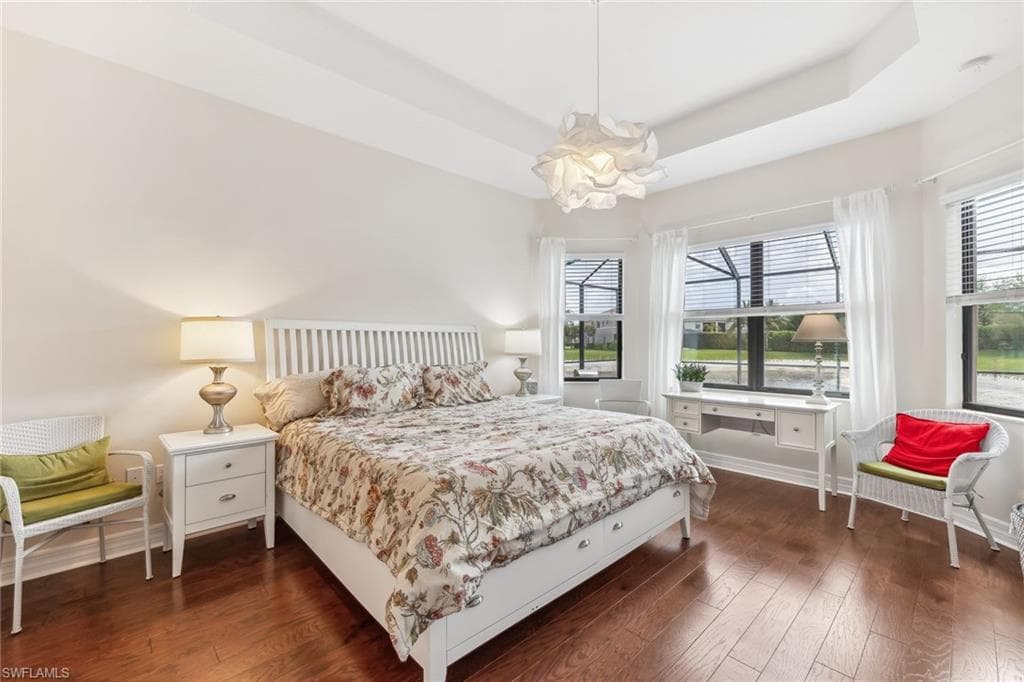 4360 Aurora ST-20