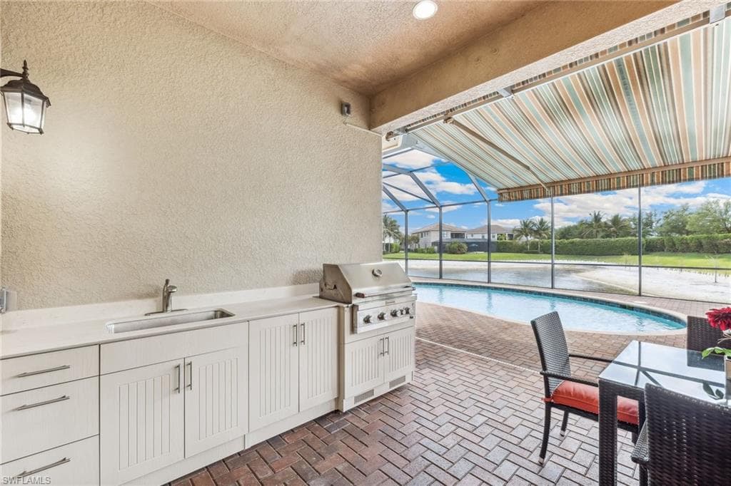 4360 Aurora ST-14