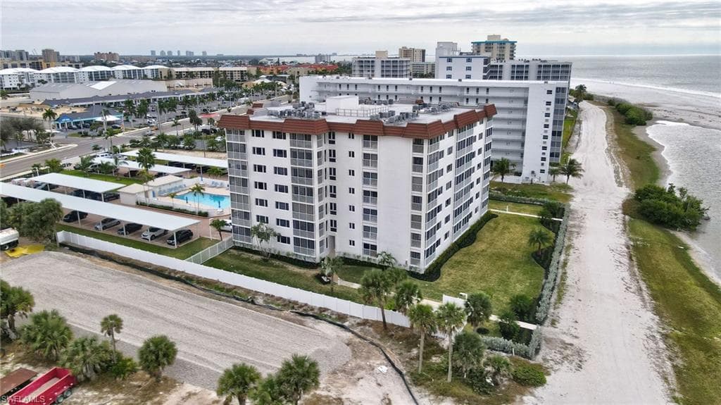 6900 Estero BLVD 501-8