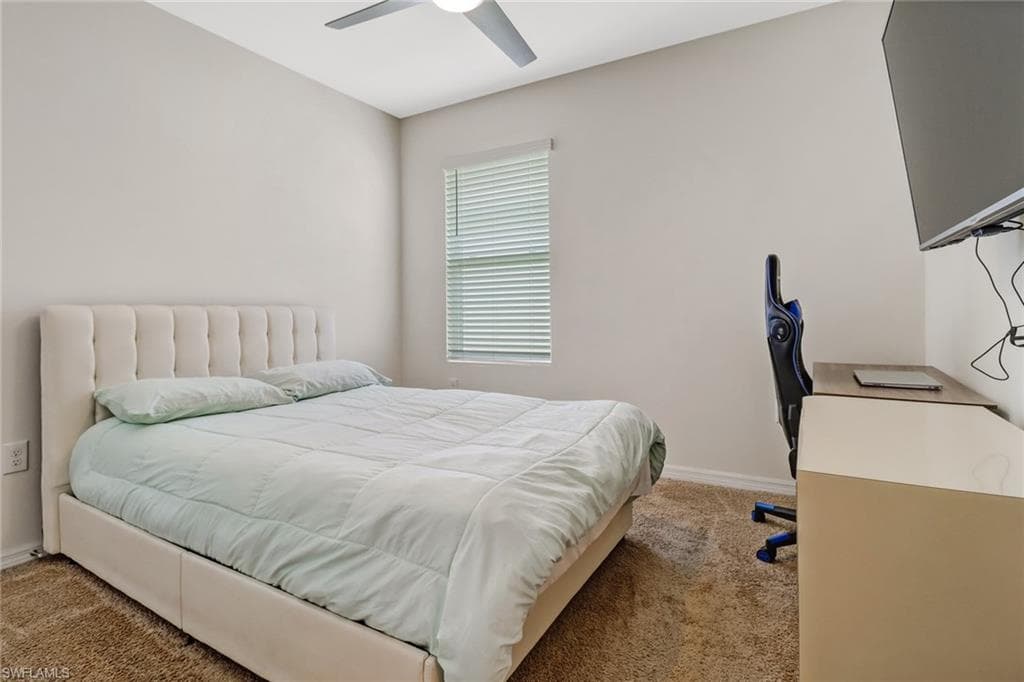 742 HADLEY PL W-16
