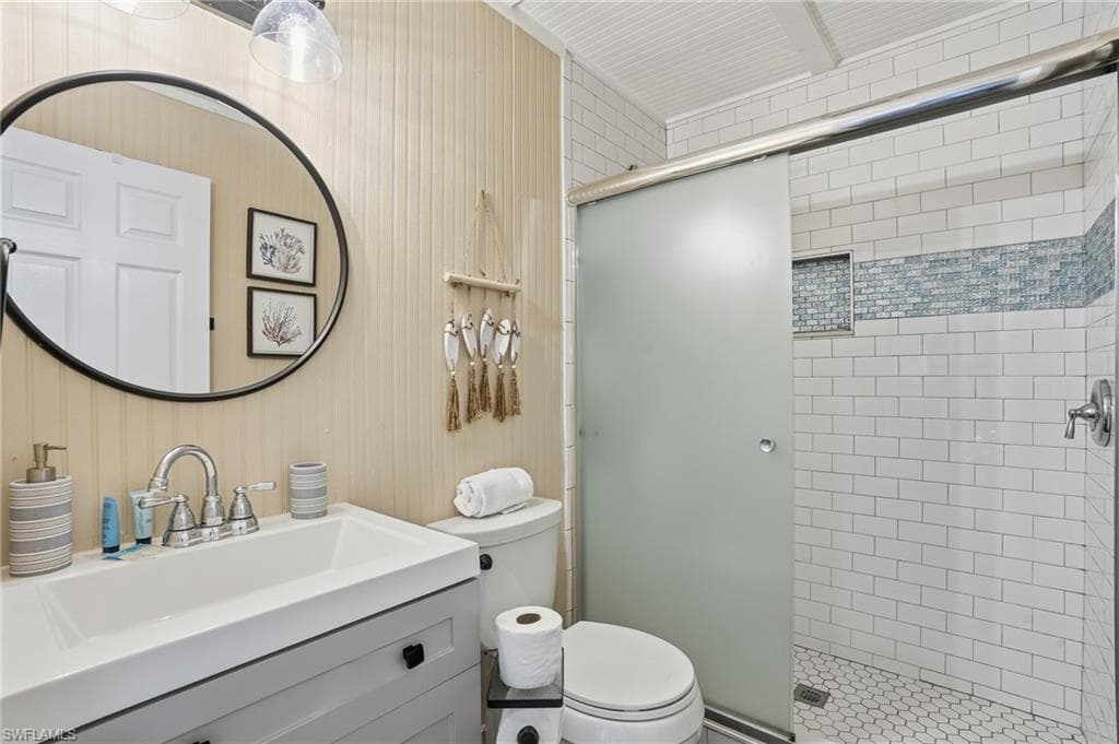 165 Connecticut ST-16