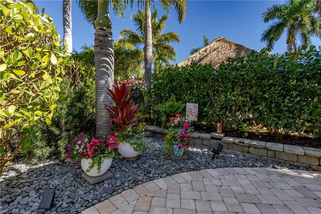 13466 Ladyfish LN-12