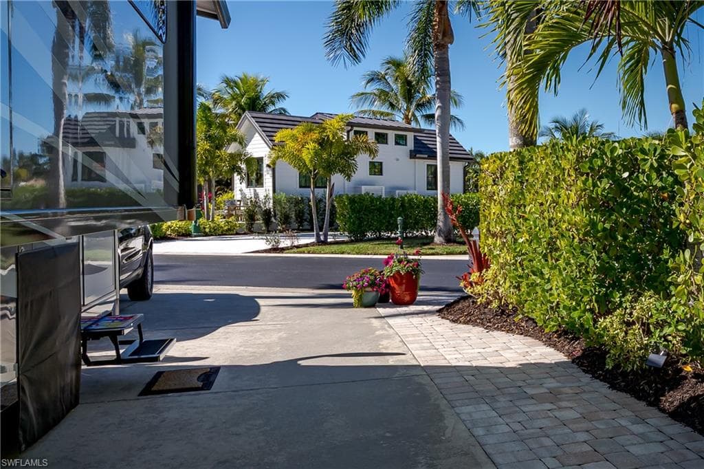 13466 Ladyfish LN-24