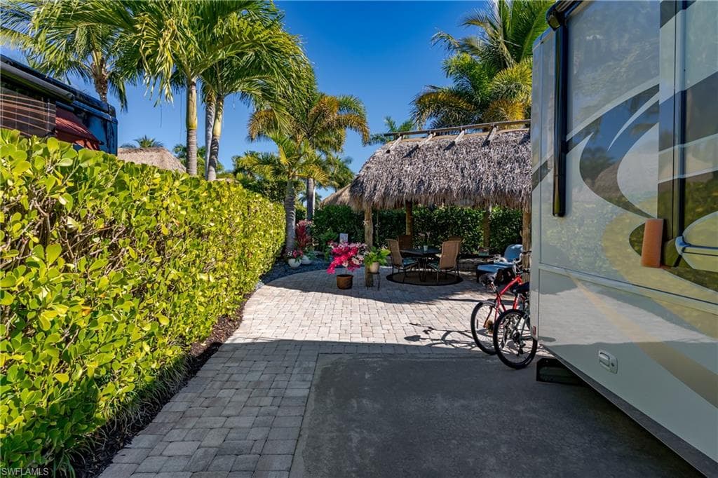 13466 Ladyfish LN-18