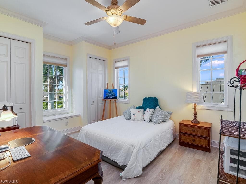 167 San Salvador ST-17