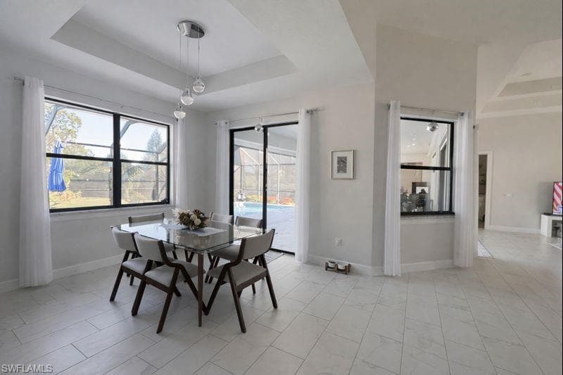 1316 Roosevelt AVE-5