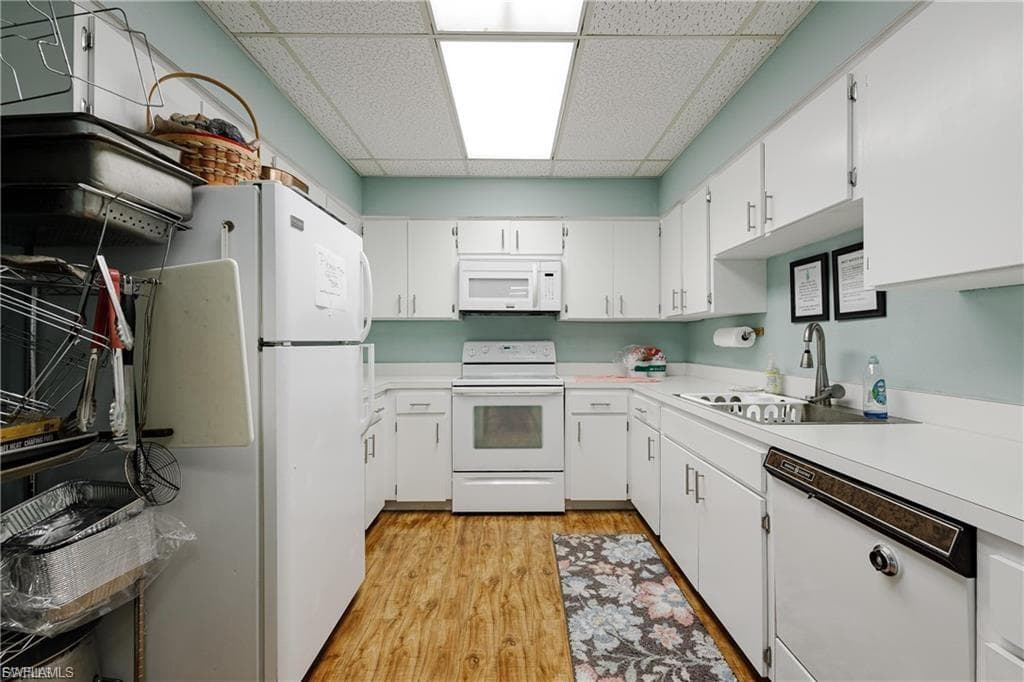 2244 Winkler AVE 207-27