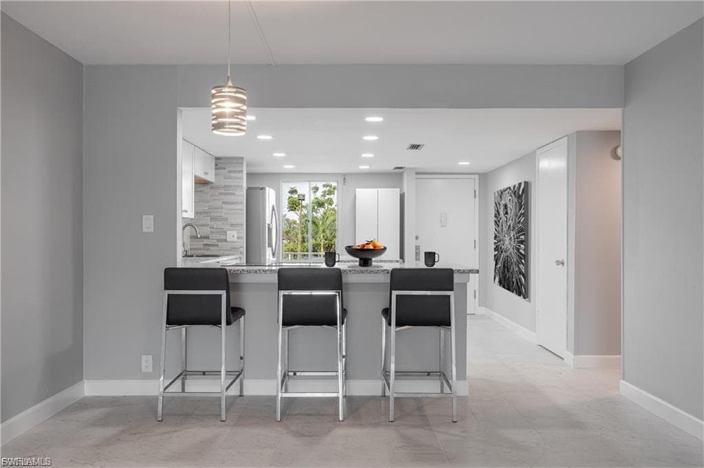 2244 Winkler AVE 207-8