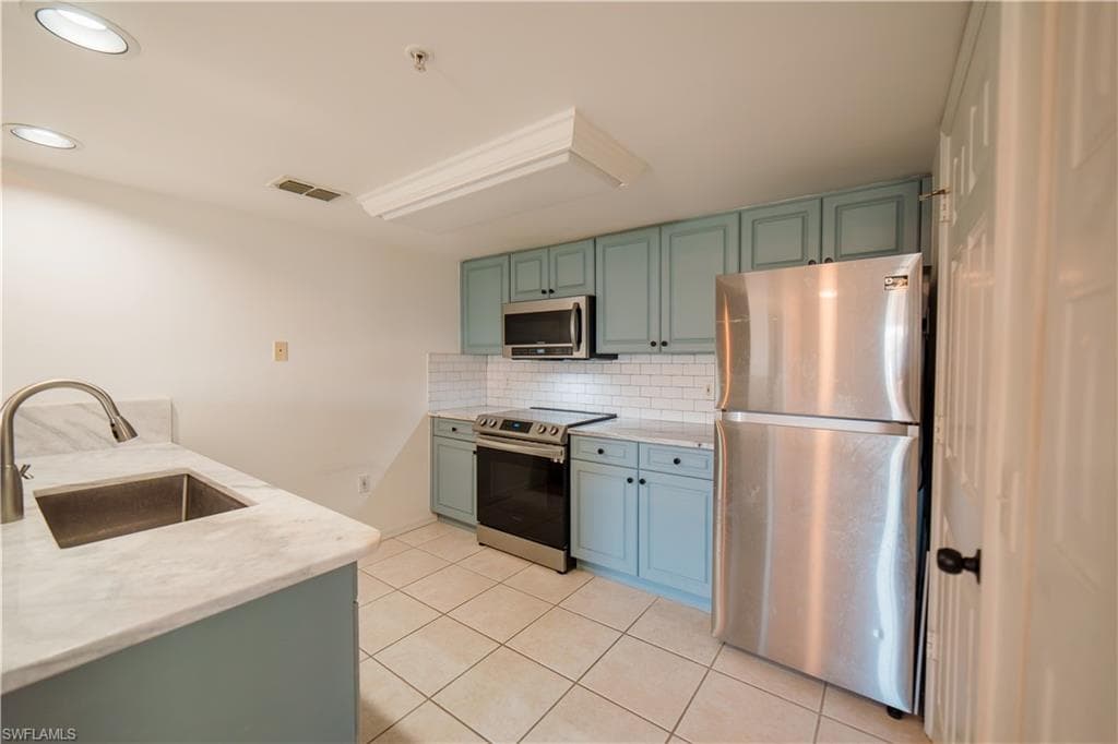1771 Four Mile Cove PKWY 1031-10