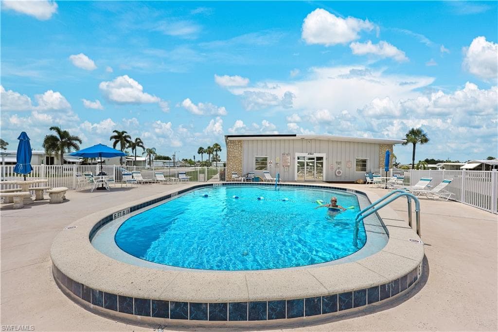 2797 Teakwood BLVD-2