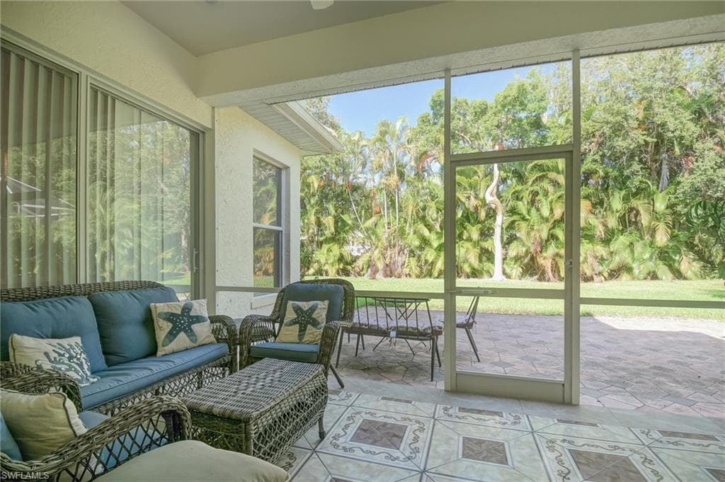 3144 Sundance CIR-22