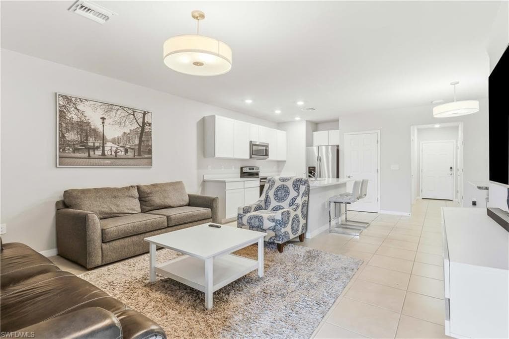 15376 Wildflower CIR-41