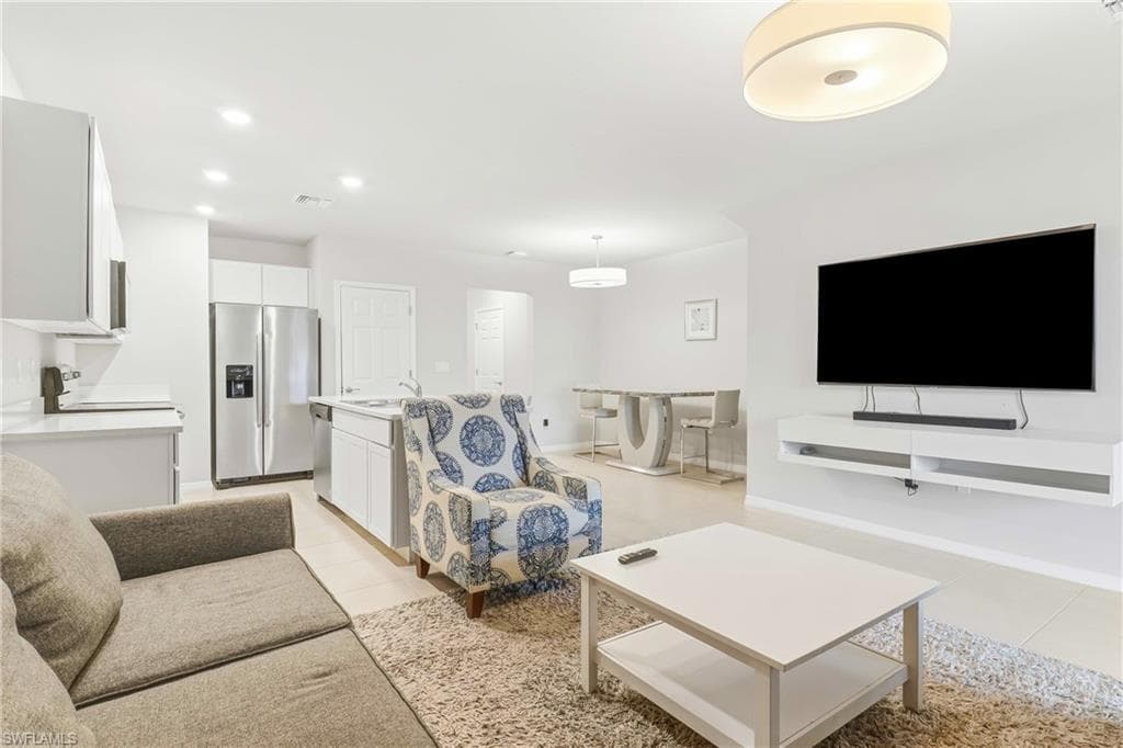 15376 Wildflower CIR-40