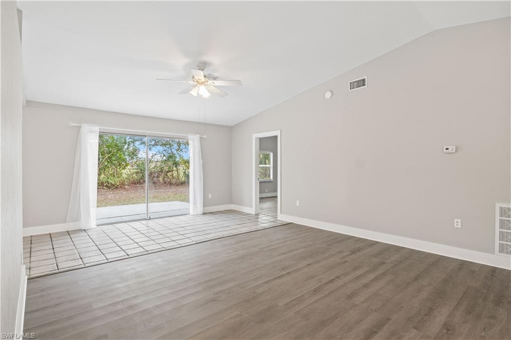 5675 Sandal LN-13