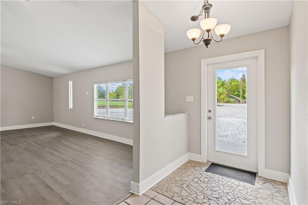 5675 Sandal LN-7