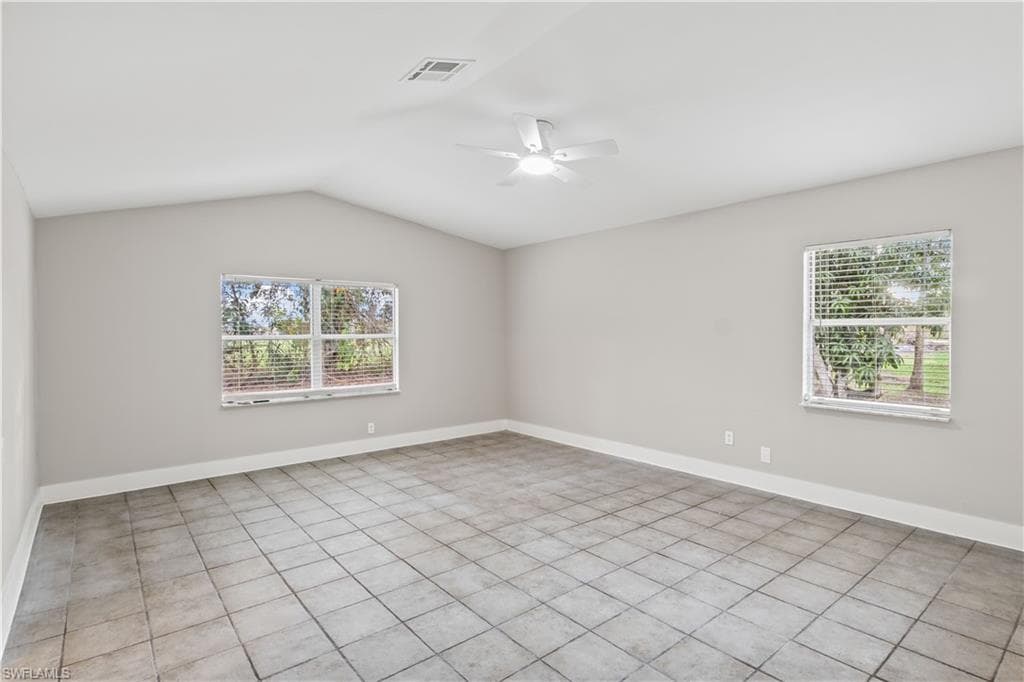 5675 Sandal LN-24