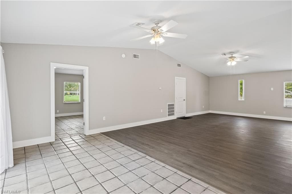 5675 Sandal LN-14