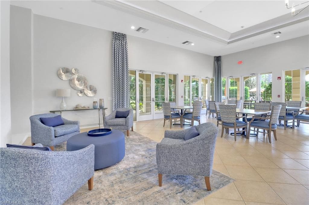 714 Regency Reserve CIR 3201-32
