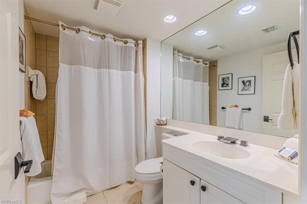 445 Cove Tower DR 504-26