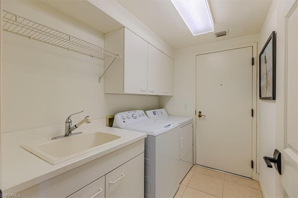 445 Cove Tower DR 504-32