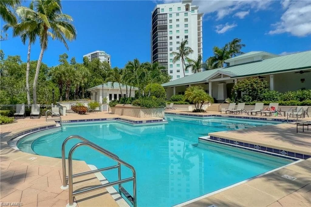 445 Cove Tower DR 504-38