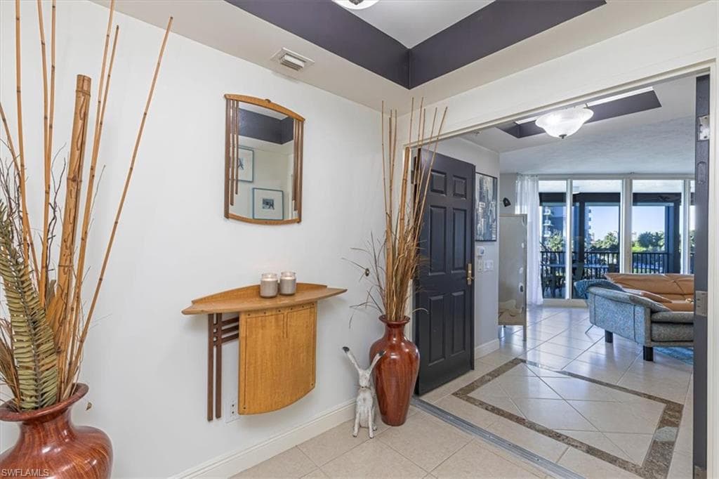 445 Cove Tower DR 504-33