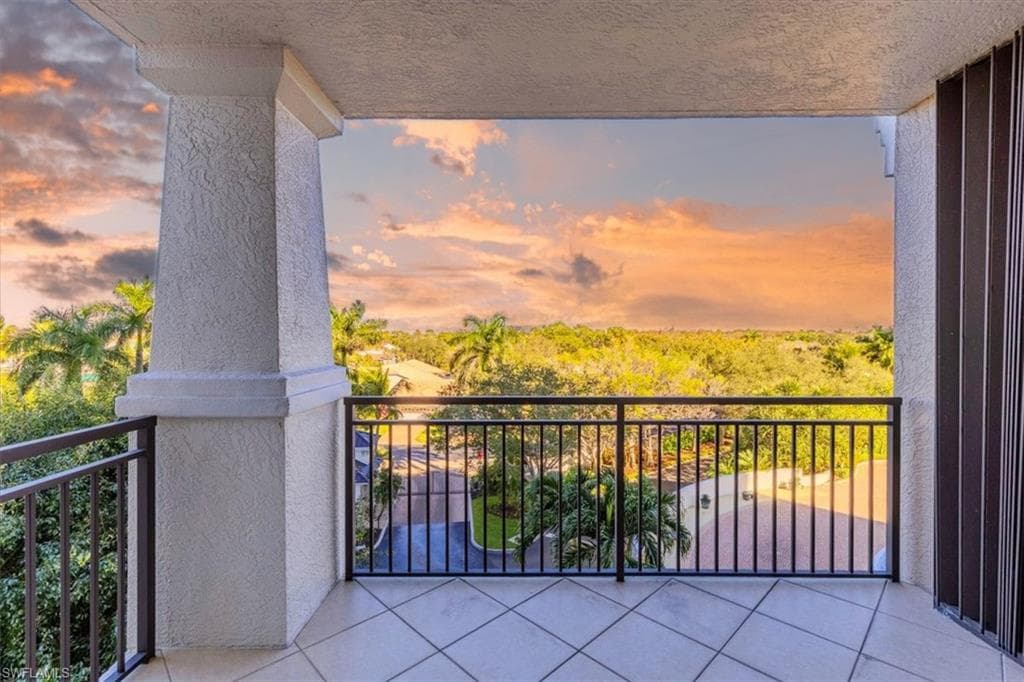 445 Cove Tower DR 504-29
