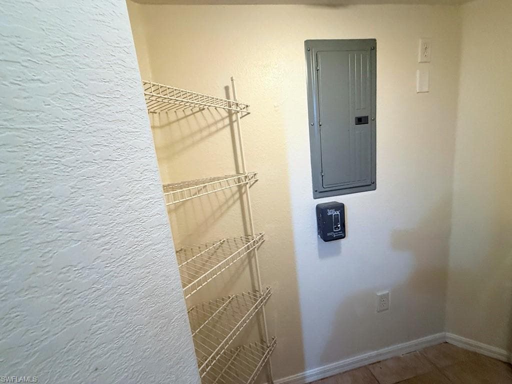 4135 Residence DR 618-7